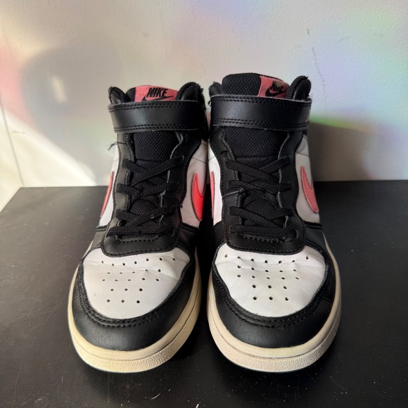 Nike Girls Court Borough Size 2Y Shoes Black White Pink Sneakers CD7783-005 - Picture 2 of 10